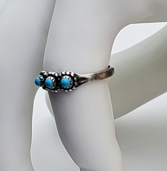 OLD PAWN STERLING SILVER NATIVE AMERICAN NATURAL SLEEPING BEAUTY TURQUOISE RING - Picture 4 of 10